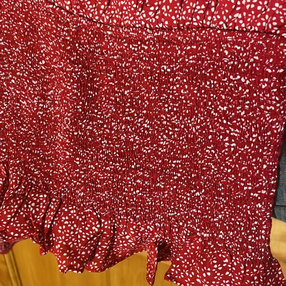 NWT Princess Polly Blakey Top Red/ White Flowers 💮 - Picture 7 of 8